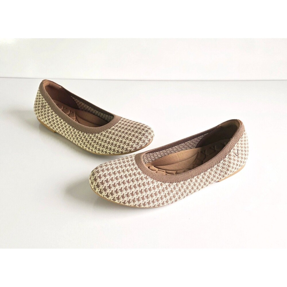 VIVAIA Women's Beige Houndstooth Ballet Flats - Picture 2 of 12
